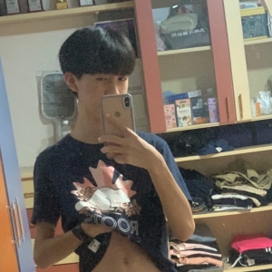 同學露臉自拍